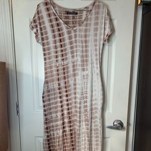 Zilcremo Tie-Dye Tan Maxi Dress w/ Pockets!